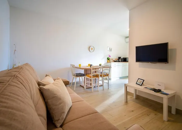 Bono By Interhome * أوباتيا